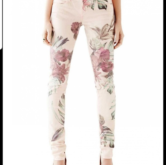 Guess Pants - Guess Size 30 Peach Floral Jeggings